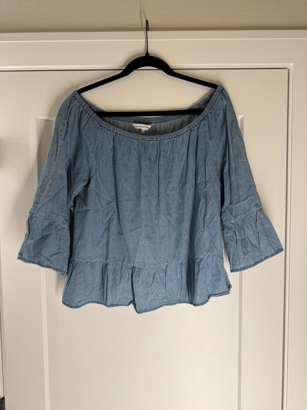Cupcakes and Cashmere Chambray Off-Shoulder Top